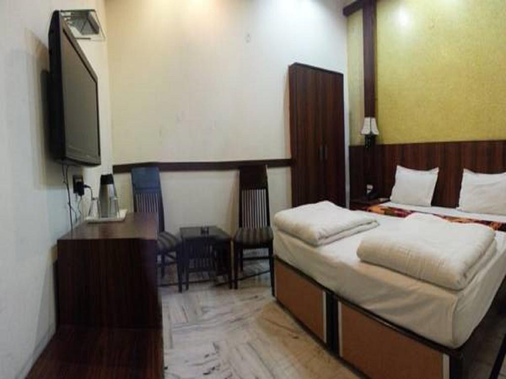 Hotel Wall City Нью-Дели Номер фото